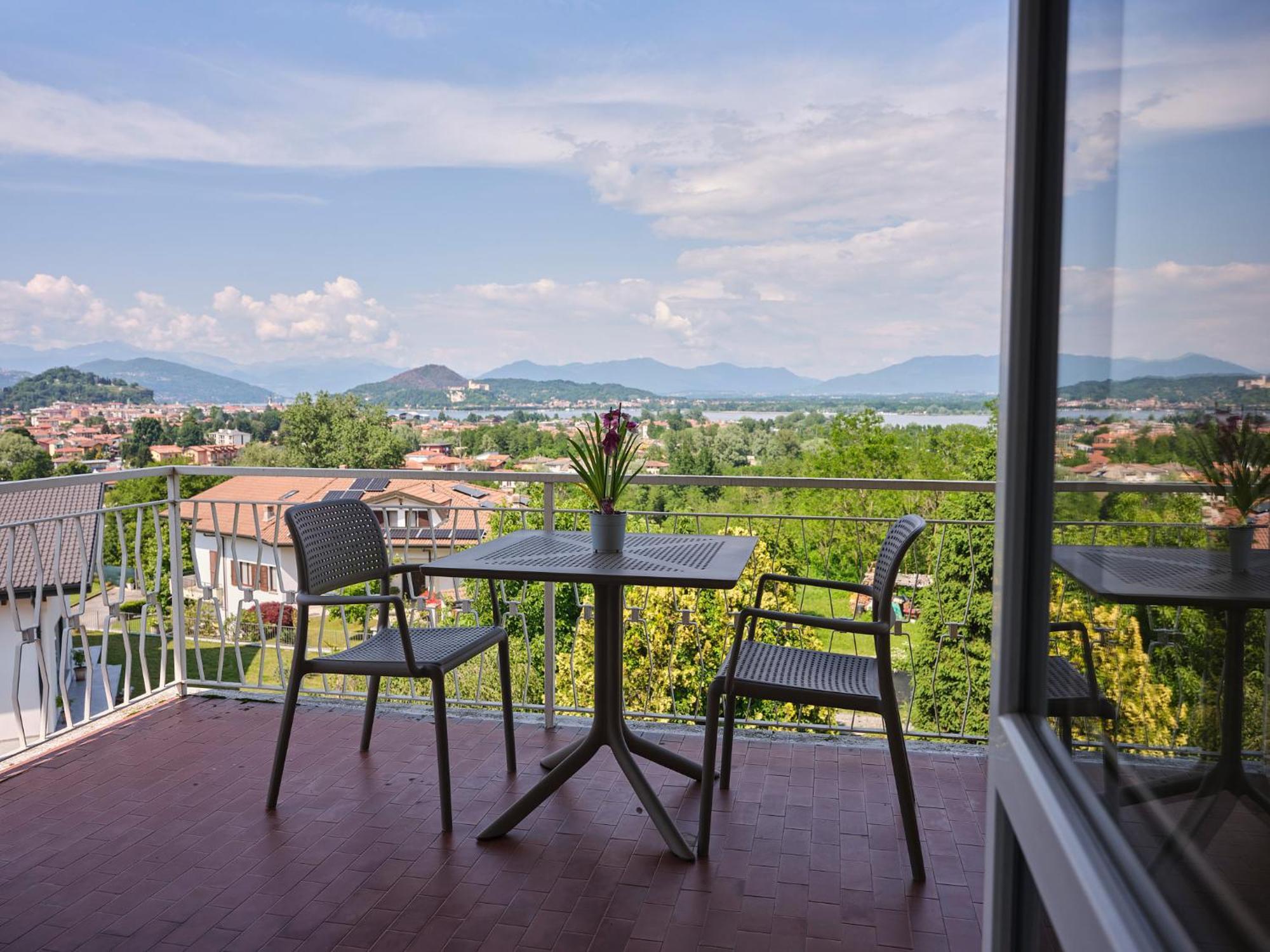 Casa Ierardi - Appartamento Arona Bellavista Экстерьер фото